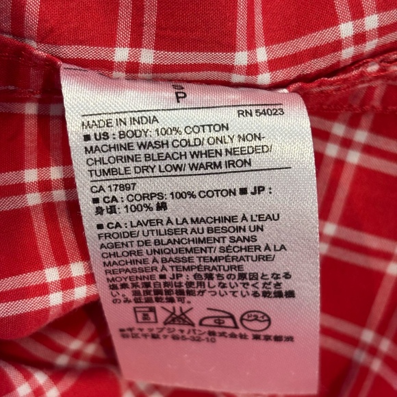 Banana Republic Women's Classic Fit Long Sleeve SZ S Red White PlaidButton Down - Picture 9 of 9